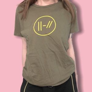 Twenty One Pilots trench t-shirt